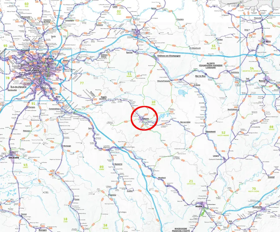 Carte du réseau ferré national : Troyes et l'Aube au centre, entre Paris, Reims, Nancy et Dijon
